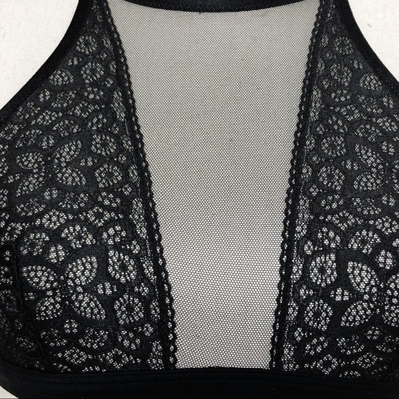 VICTORIA’S SECRET Black Lace Halter Bralette - Picture 5 of 14